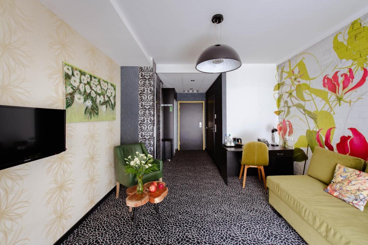 וייליצקה Hotel Lenart מראה חיצוני תמונה