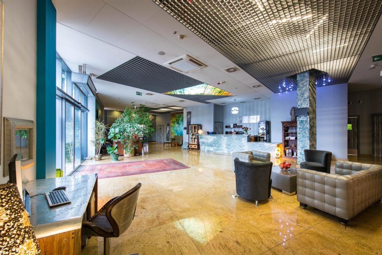 וייליצקה Hotel Lenart מראה חיצוני תמונה