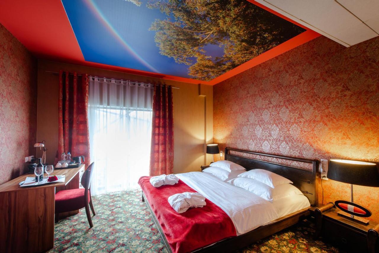 וייליצקה Hotel Lenart מראה חיצוני תמונה